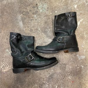 Frye Veronica short boots in Black leather